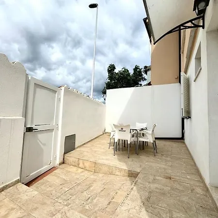 Garden's, Poetto, Apartment *
